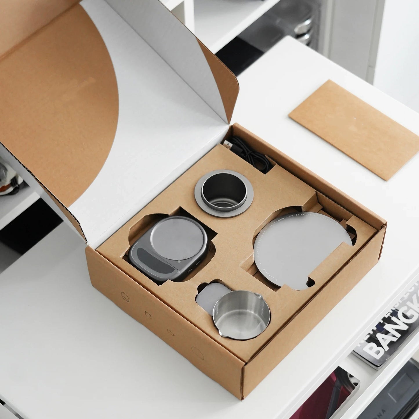 Compact Coffee Scale – Magnetic Modular Design for Espresso & Pour Over