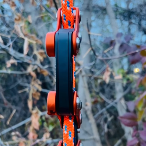Grooved Rope Slide – Arborist Climbing Device with 7 Tool‑Free Friction Settings