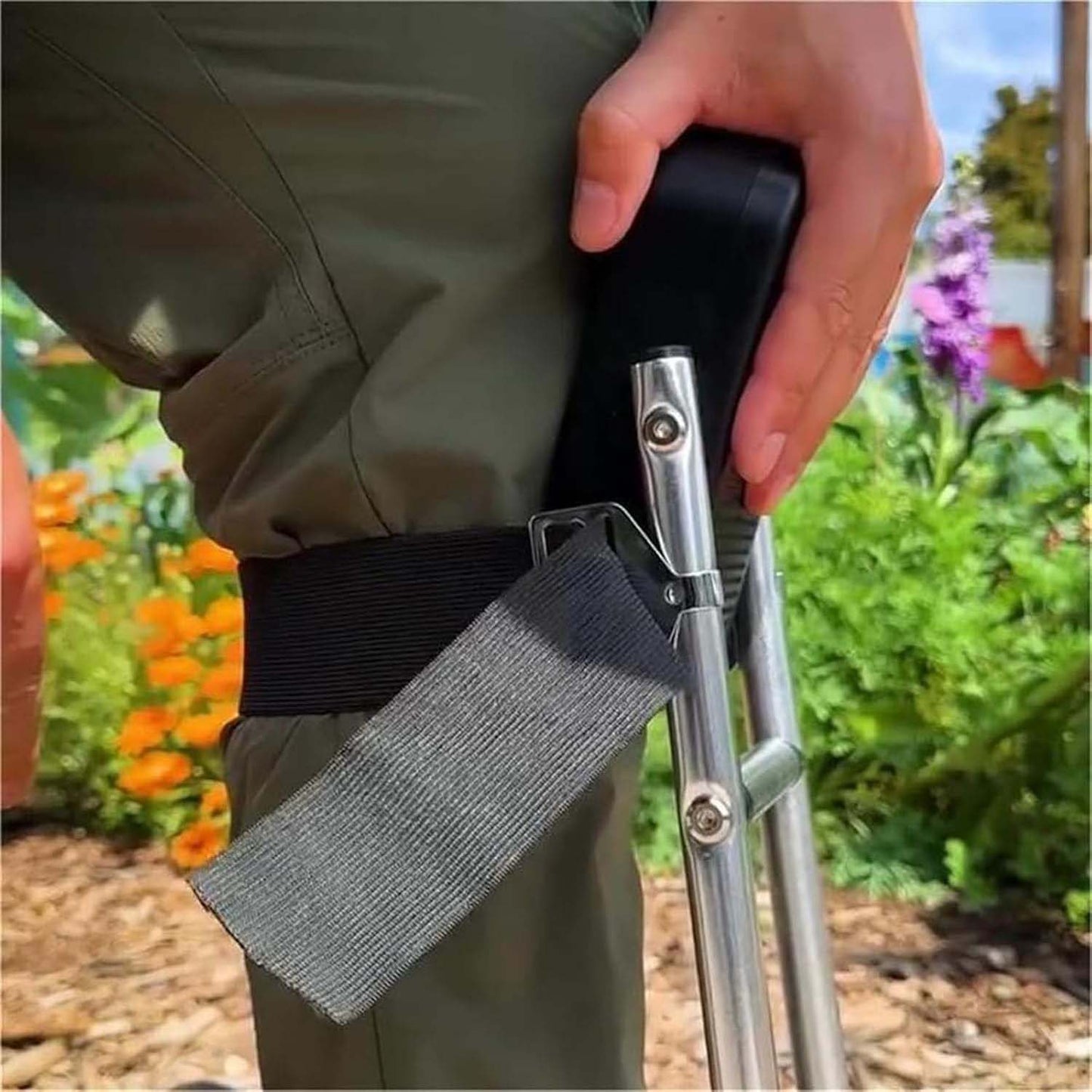 Wearable Gardening Kneeler – Foldable, 330lb Capacity, with Tool Pouch