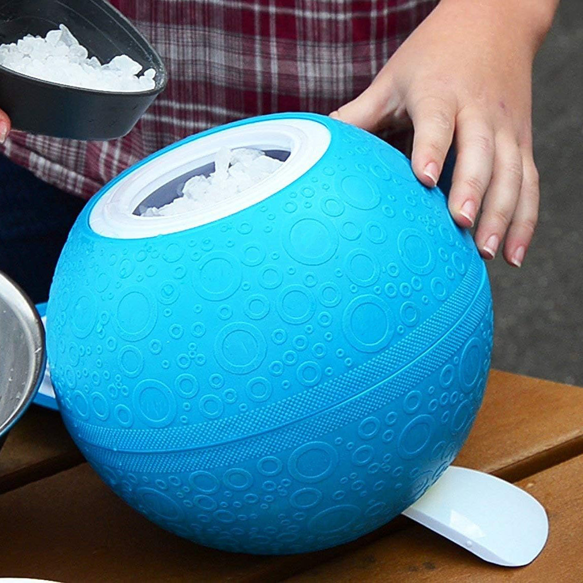 Ice Cream Making Ball – Manual 1-Pint Ice Cream Maker, No Electricity Needed