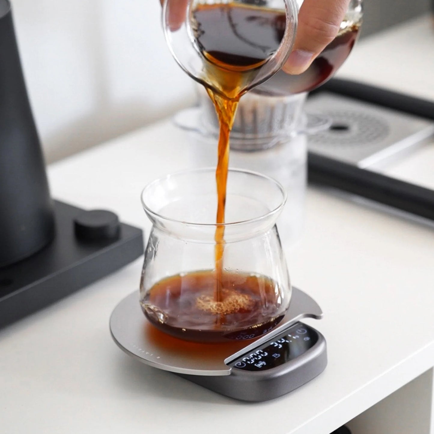 Compact Coffee Scale – Magnetic Modular Design for Espresso & Pour Over