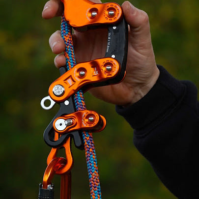 Grooved Rope Slide – Arborist Climbing Device with 7 Tool‑Free Friction Settings